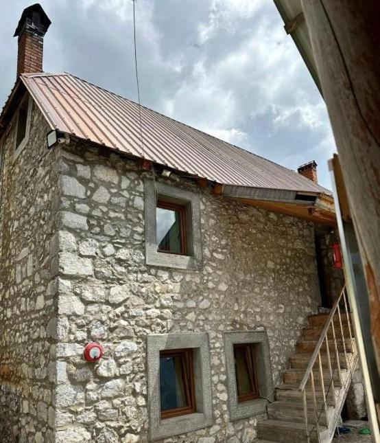 Guest House Kukaj Valbone Extérieur photo